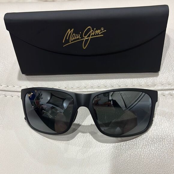 Maui Jim Red Sands Sunglasses MJ432 matte black with gradient lens - Picture 1 of 5